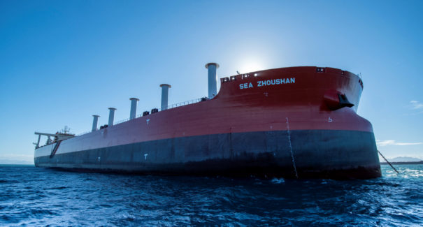 Terminal de Ponta da Madeira recebe primeiro navio mineraleiro do mundo com velas rotativas