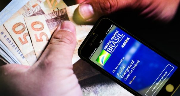 Auxílio Brasil: Valor de R$ 600 começa a ser pago em agosto