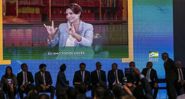 Governo lança Canal Educação e Canal Libras para TV aberta e internet