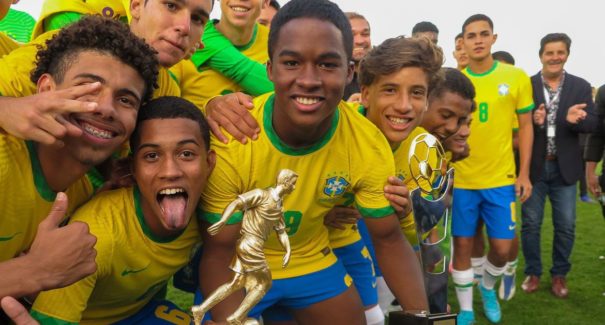 Seleção de futebol Sub-17 é campeã em cima da Argentina