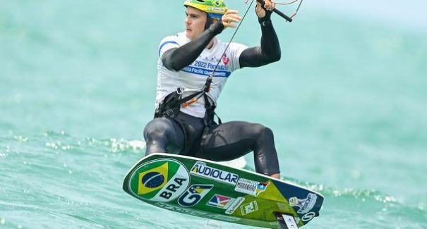 Kitesurf: Bruno Lobo pronto para disputar evento na França