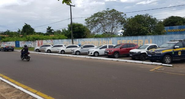 Polícia Rodoviária Federal recupera 12 veículos de esquema criminoso