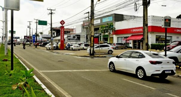 Avenida dos Holandeses agora terá barreiras eletrônicas