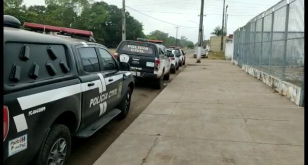 Operação policial deflagra crime organizado e cumpre sete mandados de prisão