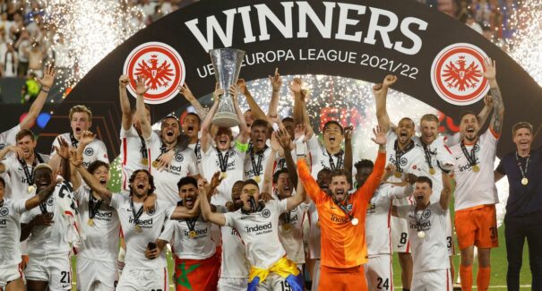 Frankfurt vence Rangers nos pênaltis e conquista título da Liga Europa