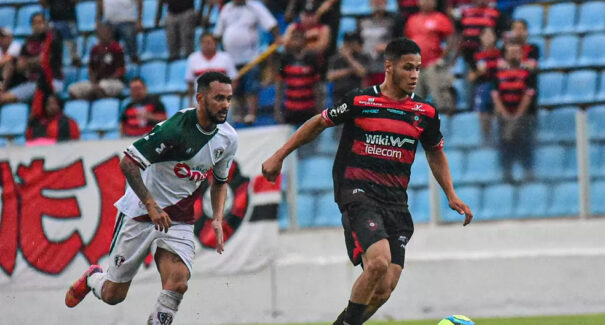 Moto Club vence o Fluminense-PI com virada nos acréscimos