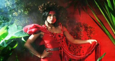 Moda decolonial: estilista indígena Dayana Molina cria vestido para o MET Gala