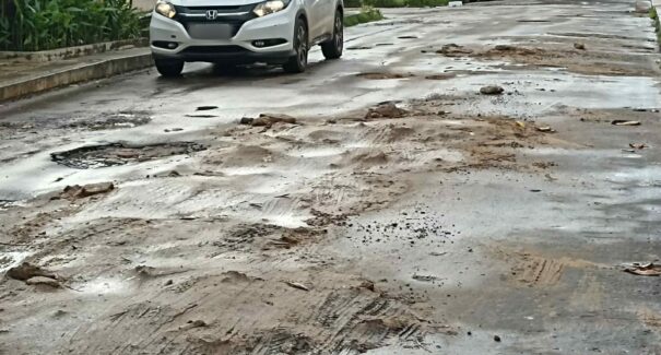 Moradores do Calhau mobilizam protesto para denunciar ruas intrafegáveis