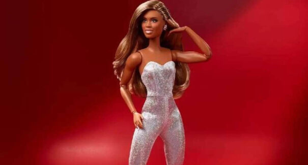 Empresa Mattel lança a primeira Barbie trans, inspirada na atriz Laverne Cox