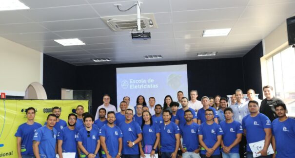 Equatorial Maranhão: primeira turma da escola de eletricistas inicia as aulas em São Luís