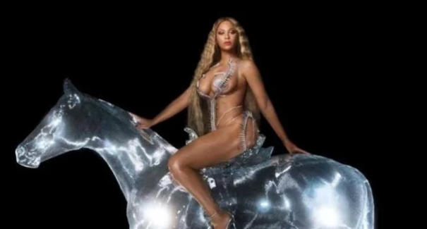 Cantora Beyoncé divulga capa do seu novo álbum: ‘Renaissance’