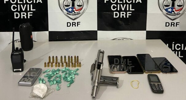 Quarteto é preso suspeito pelo crime de tráfico de drogas e posse ilegal de arma de fogo