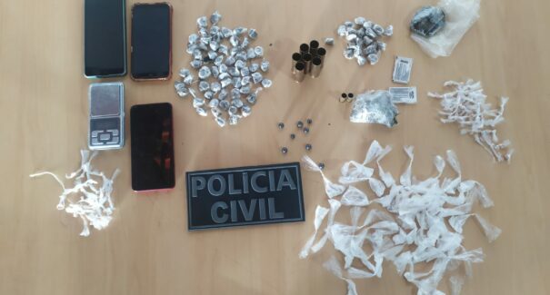 Dois homens presos suspeitos de tráfico de drogas, em Buriti Bravo