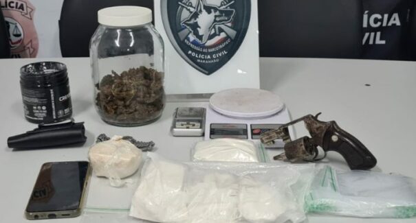 Homem é preso por suspeita de fazer “delivery” de drogas