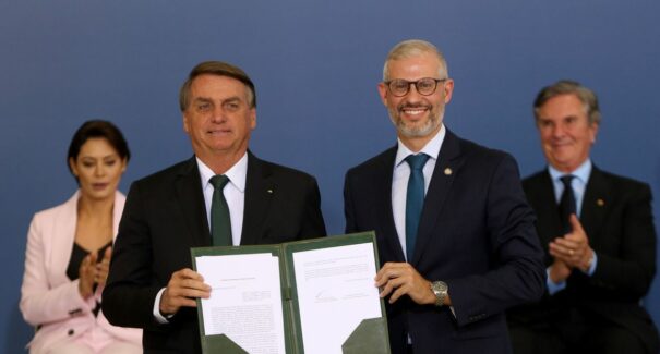 Ministério da Educação fecha acordo com o Google para oferta de ferramentas educacionais