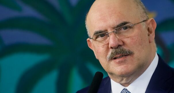 Senadores querem CPI para investigar corrupção na Educação, após prisão de ex-ministro