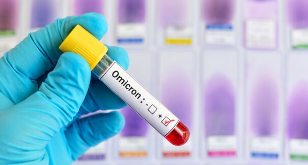 Novas variedades da Ômicron avançam e favorecem reinfecções, aponta Fiocruz
