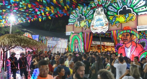 Atrações atraem milhares de pessoas nos arraias da Cidade Operária e Ipem