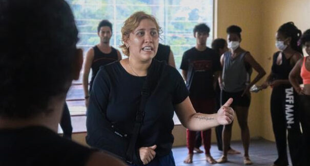 Nicolle Machado, diretora de “Bandeira de Aço – O Musical”, fala sobre desafios da adaptação
