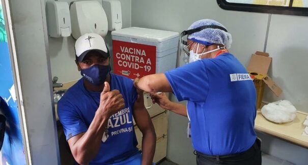 Levantamento aponta que 6 em cada 10 mortos pela covid não tomaram a 3ª dose