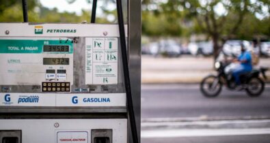 Petrobras anuncia redução de R$ 0,20 no preço médio da gasolina, a partir desta quarta-feira (20)