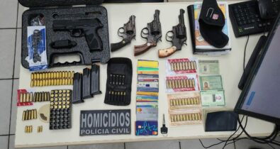 Dupla é presa com quatro armas de fogo e celulares roubados de loja no interior do MA