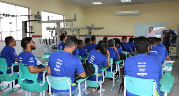 Segunda turma da Escola de Eletricistas abre inscrições nesta quarta-feira (27)
