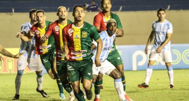 Em duelo de ‘tubarões’, Londrina derrota o Sampaio no Paraná