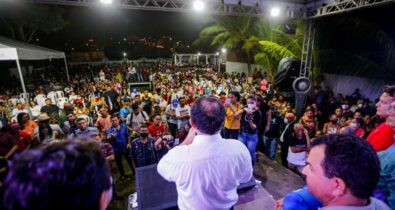 Brandão, Camarão e Flávio Dino fazem grande ato político na Área Itaqui-Bacanga