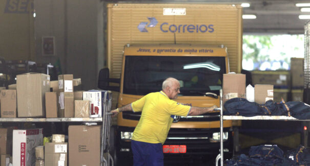 Correios realizam leilão de encomendas não entregues, nesta terça-feira (12)