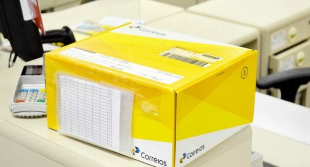 Saiba como retirar a encomenda dos Correios se não conseguir receber em casa