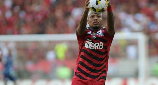 Flamengo vence o Athletico-PR por 5 a 0 em confronto de reservas