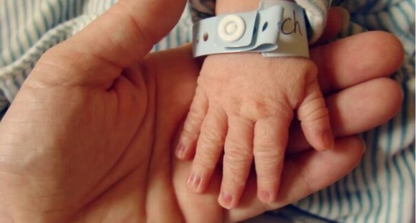 Mais de 6 mil crianças sem sobrenome do pai