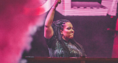 Após tocar no Tomorrowland, uma das maiores DJs do Brasil, Carola chega em São Luís neste sábado