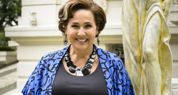 Atriz Claudia Jimenez morre aos 63 anos