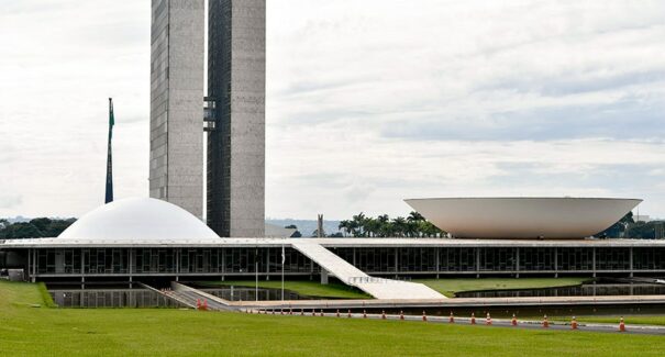 PEC da Transição deve cair para 2 anos, mas valor será mantido