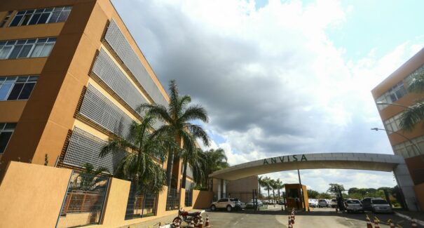 Anvisa proíbe venda de massas contaminadas com substância tóxica