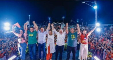 Em ato político, ex-presidente Lula reafirma apoio a Carlos Brandão, no Maranhão