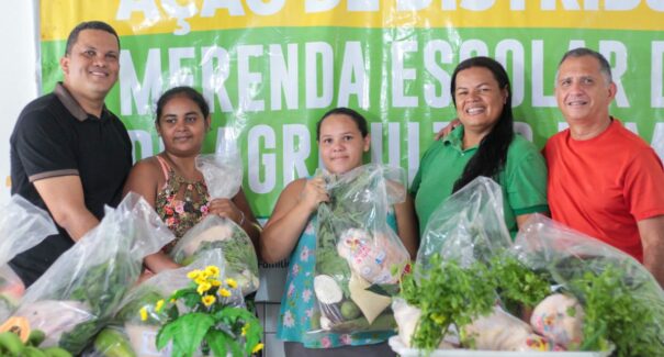Prefeitura de Ribamar entrega Kit Merenda Escolar aos alunos do Parque Jair