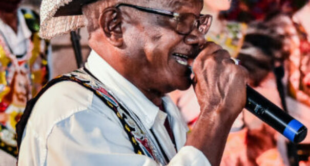 Pátio Aberto CCVM  recebe mestre Ciríaco para celebrar 55 anos de cantorias