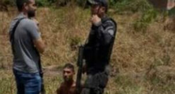 Após roubo a joalheria, três assaltantes morrem e dois são presos