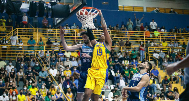 Brasil vira sobre Uruguai e avança de fase na AmeriCup de basquete