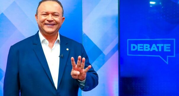 Governador Brandão reafirma experiência em gestão durante debate