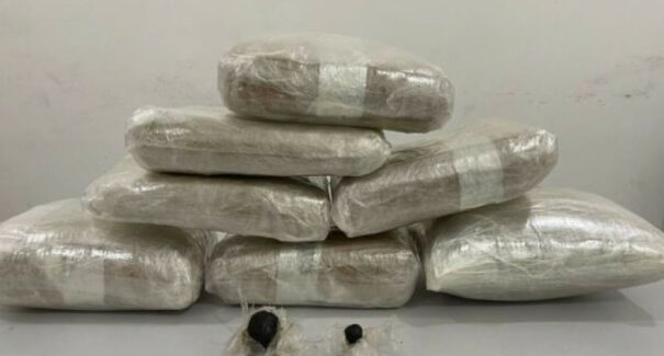 Suspeito é preso com tabletes de maconha em hotel, no bairro São Francisco