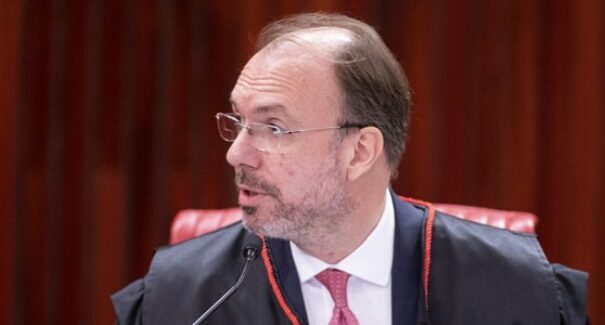 Roberto Jefferson (PTB) tem candidatura ao cargo de presidente negado pelo TSE