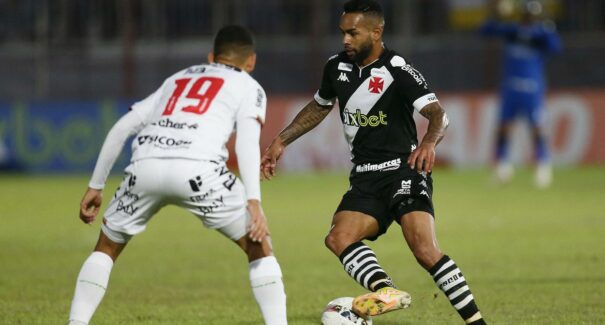Vasco perde para Brusque pela Série B do Campeonato Brasileiro