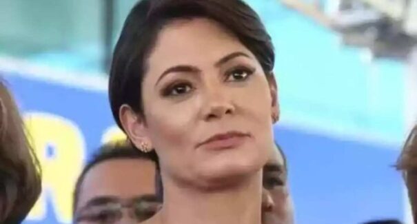 Michelle faz primeira postagem nas redes sociais após derrota de Bolsonaro