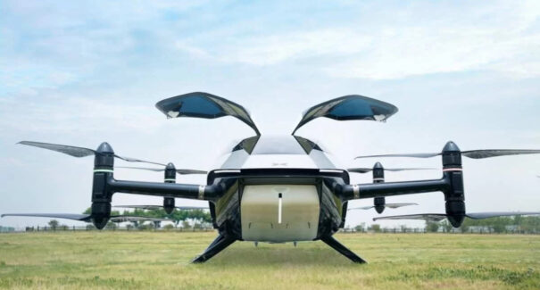 Carro voador faz primeiro voo teste público em Dubai