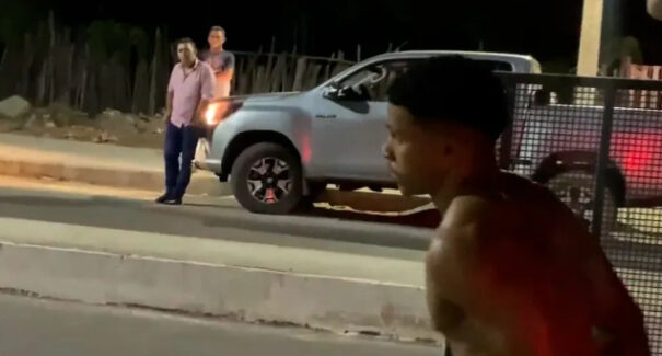 Homem suspeito de roubar motocicleta morre em troca de tiros