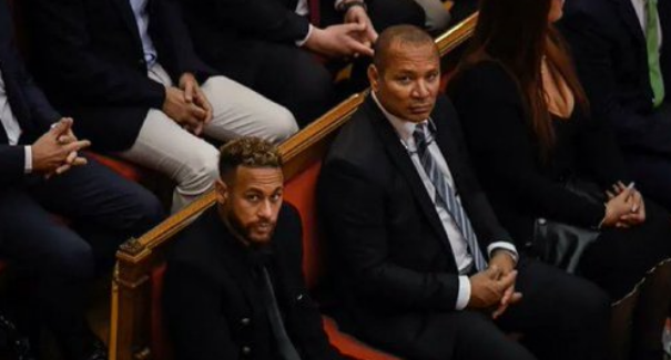 Em tribunal, Neymar diz que assinava os documentos que seu pai pedia